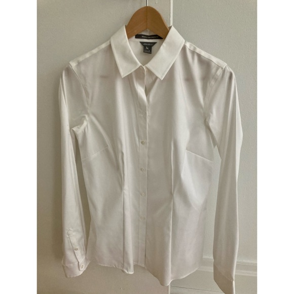 Eddie Bauer Tops - New Eddie Bauer wrinkle free fitted button down
